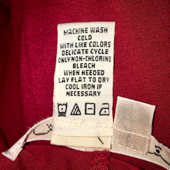 Red, gathered waist Max Studio top - Picture 5 of 5